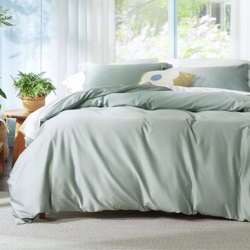 King 104 x90 03 JadeiteGreen NoComforter 01