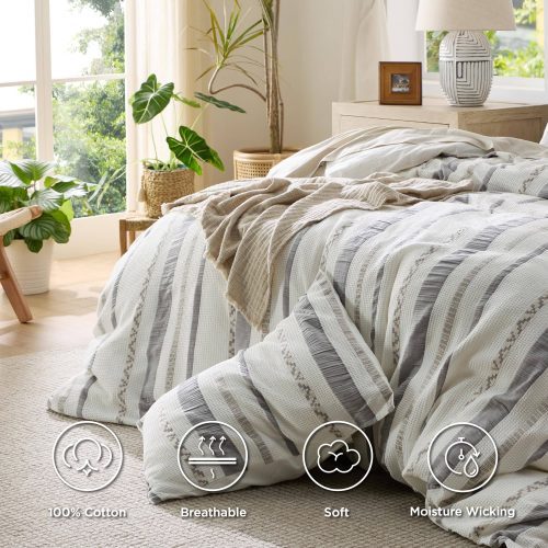 King 104 x90 StripWhite NoComforter 04