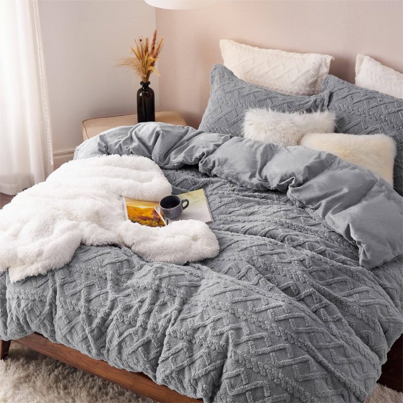 Queen 90 x90 Gray NoComforter 01